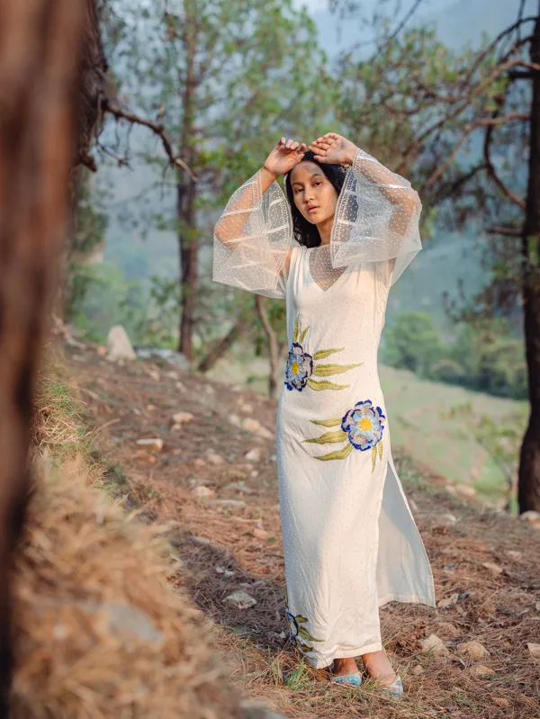 Sustainable fabric Net Sleeve Blue Flower Design White Dress