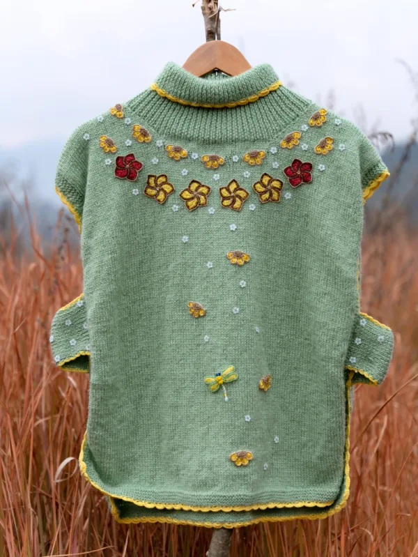 Sleeveless Flower Design Sweater